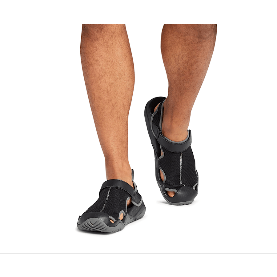 Crocs Classic Men’s Swiftwater™ Mesh Deck Sandal