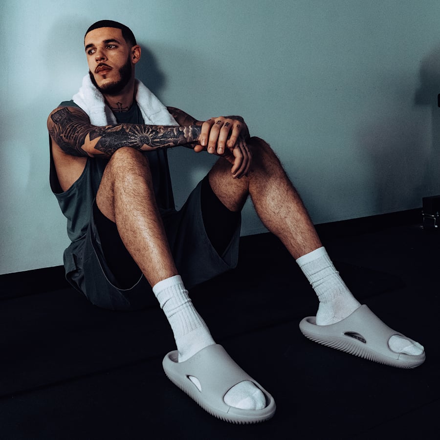 Crocs Latest Mellow Recovery Slide
